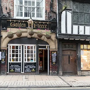 Golden Fleece Otel